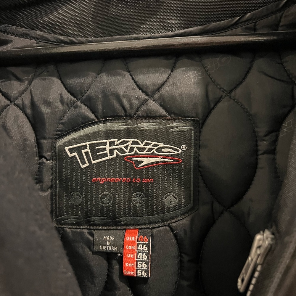 Motorcycle jacket - Picture 2 of 3